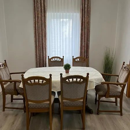 Apartamento Gemutliche & Moderne